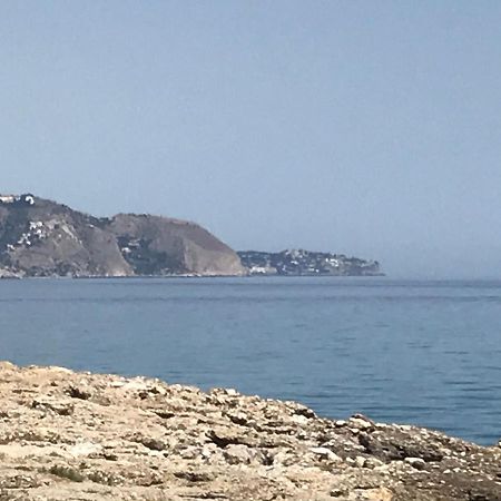 Chez Alison! Central Nerja Apt エクステリア 写真