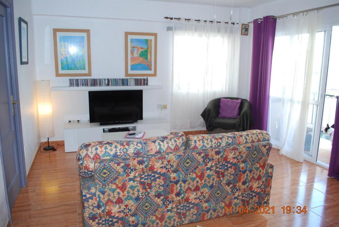 Chez Alison! Central Nerja Apt エクステリア 写真